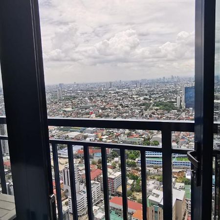 Deluxe Apartments Cozy & Homy In Makati Manila Netflix Exterior foto