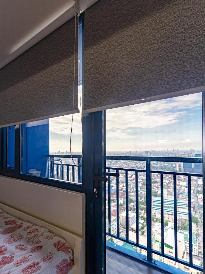 Deluxe Apartments Cozy & Homy In Makati Manila Netflix Exterior foto